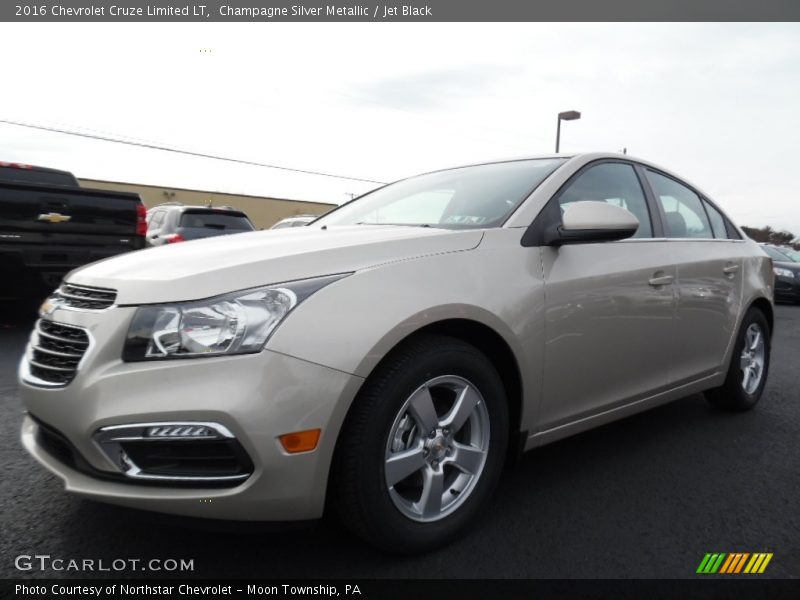 Champagne Silver Metallic / Jet Black 2016 Chevrolet Cruze Limited LT