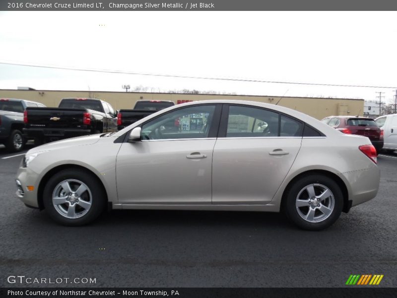 Champagne Silver Metallic / Jet Black 2016 Chevrolet Cruze Limited LT