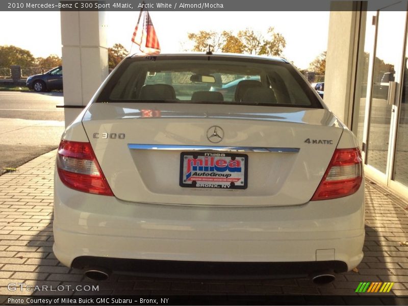 Arctic White / Almond/Mocha 2010 Mercedes-Benz C 300 Sport 4Matic