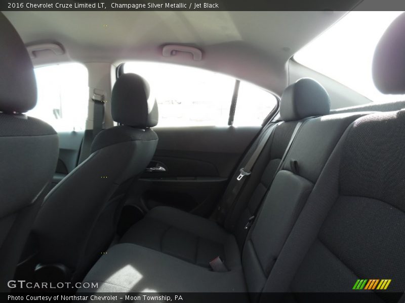 Champagne Silver Metallic / Jet Black 2016 Chevrolet Cruze Limited LT