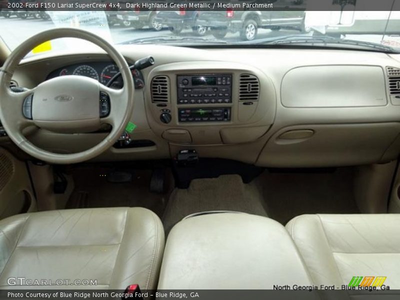 Dark Highland Green Metallic / Medium Parchment 2002 Ford F150 Lariat SuperCrew 4x4