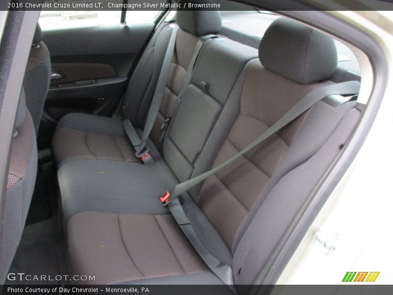 Champagne Silver Metallic / Brownstone 2016 Chevrolet Cruze Limited LT
