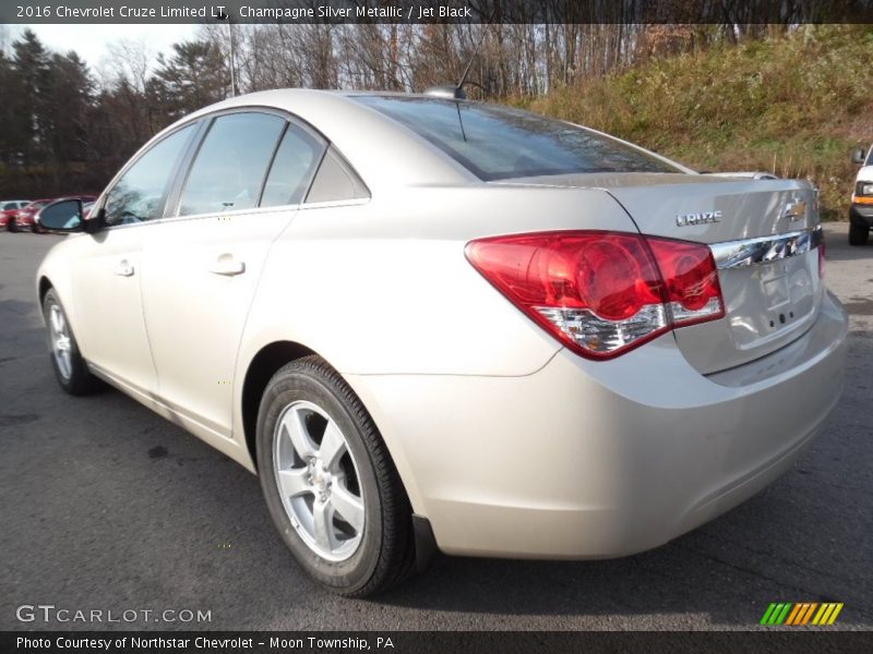 Champagne Silver Metallic / Jet Black 2016 Chevrolet Cruze Limited LT