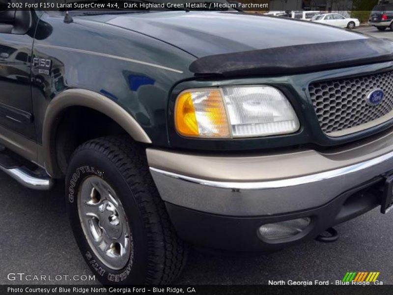 Dark Highland Green Metallic / Medium Parchment 2002 Ford F150 Lariat SuperCrew 4x4