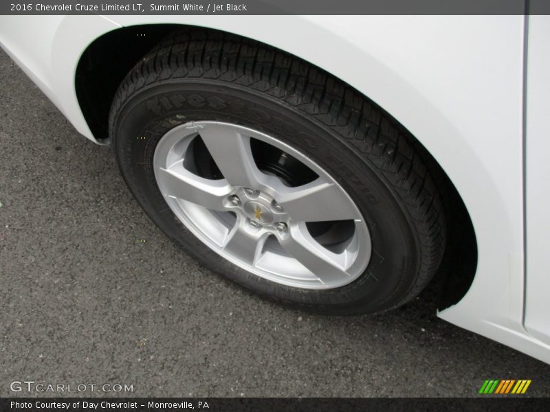 Summit White / Jet Black 2016 Chevrolet Cruze Limited LT