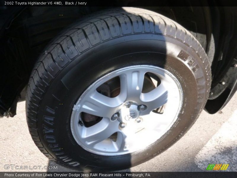 Black / Ivory 2002 Toyota Highlander V6 4WD