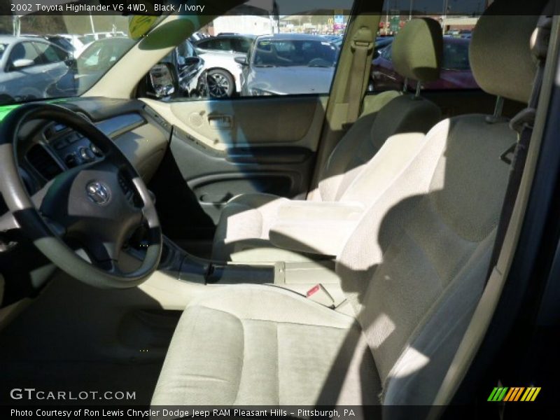 Black / Ivory 2002 Toyota Highlander V6 4WD