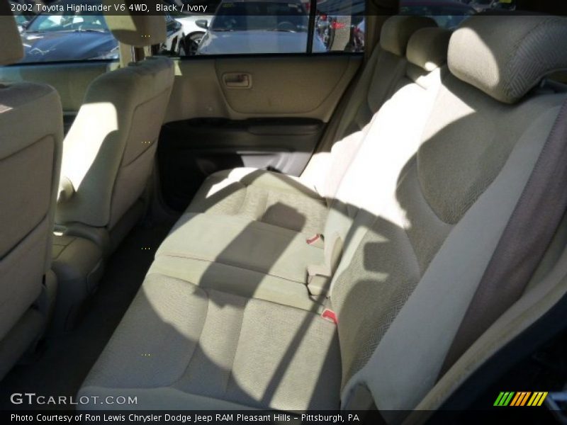 Black / Ivory 2002 Toyota Highlander V6 4WD