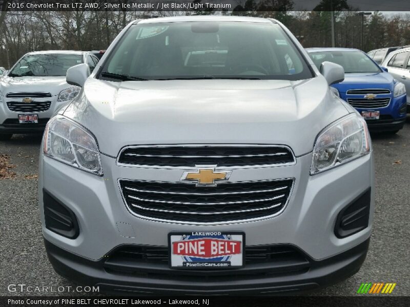 Silver Ice Metallic / Jet Black/Light Titanium 2016 Chevrolet Trax LTZ AWD