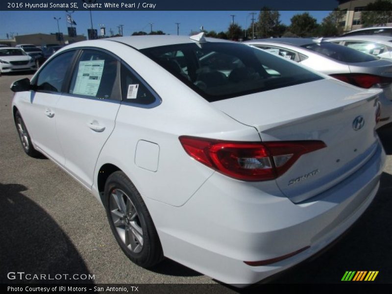 Quartz White Pearl / Gray 2016 Hyundai Sonata SE