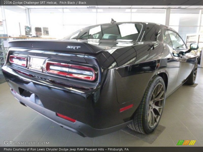 Pitch Black / Black 2016 Dodge Challenger SRT Hellcat