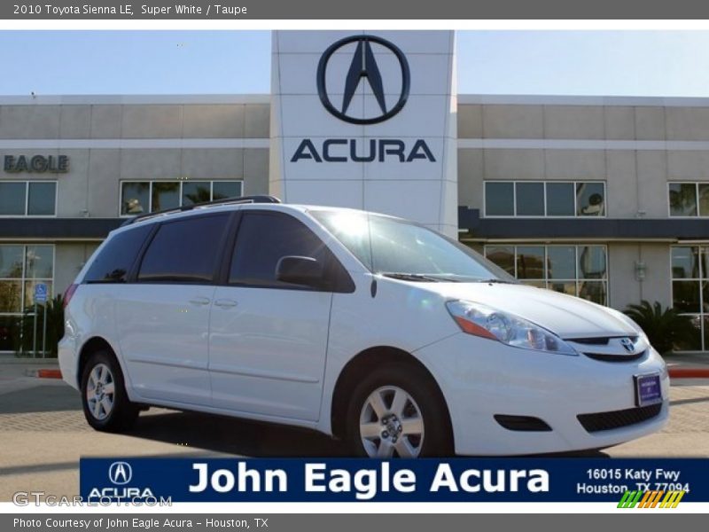 Super White / Taupe 2010 Toyota Sienna LE