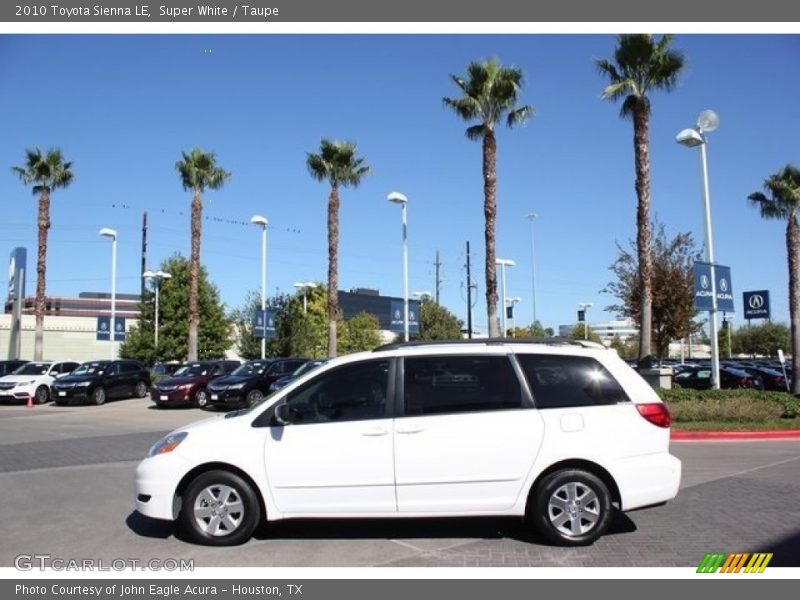 Super White / Taupe 2010 Toyota Sienna LE