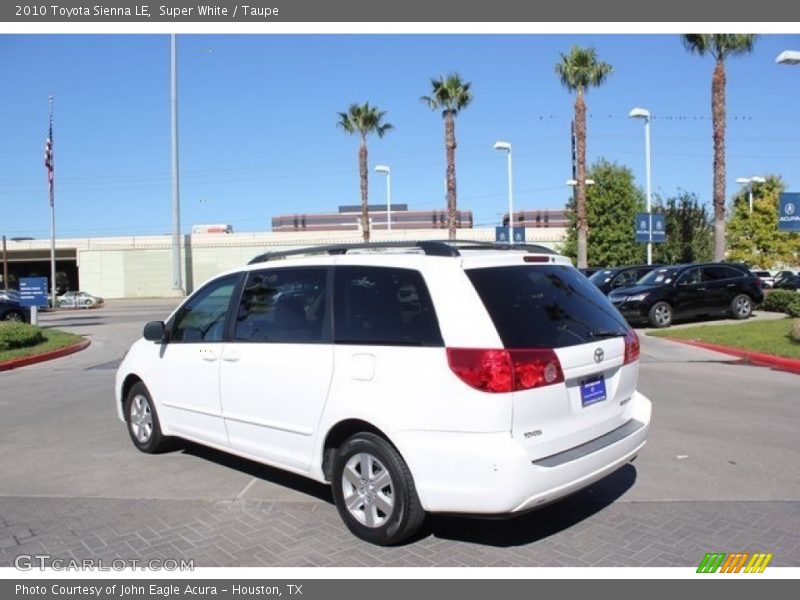 Super White / Taupe 2010 Toyota Sienna LE
