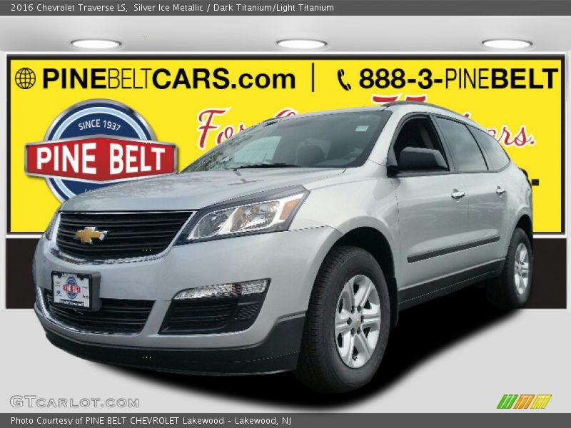 Silver Ice Metallic / Dark Titanium/Light Titanium 2016 Chevrolet Traverse LS