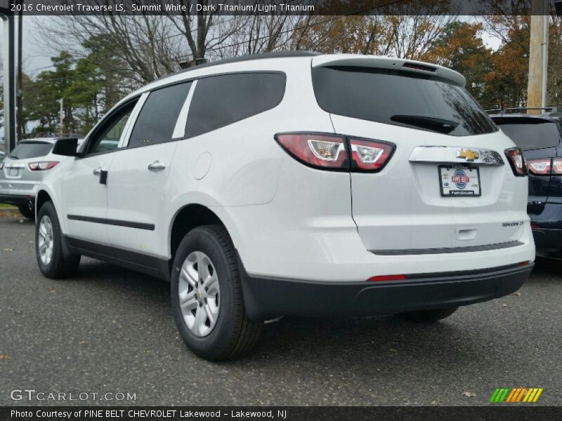 Summit White / Dark Titanium/Light Titanium 2016 Chevrolet Traverse LS