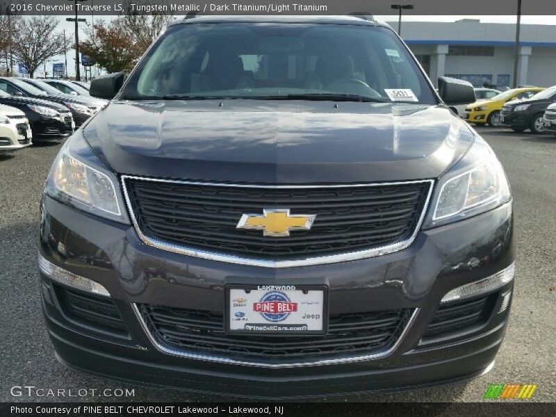 Tungsten Metallic / Dark Titanium/Light Titanium 2016 Chevrolet Traverse LS