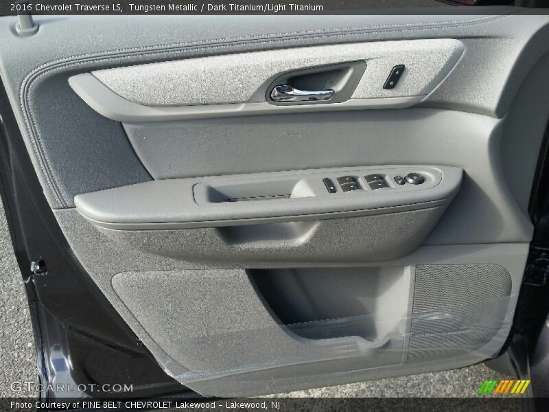 Tungsten Metallic / Dark Titanium/Light Titanium 2016 Chevrolet Traverse LS