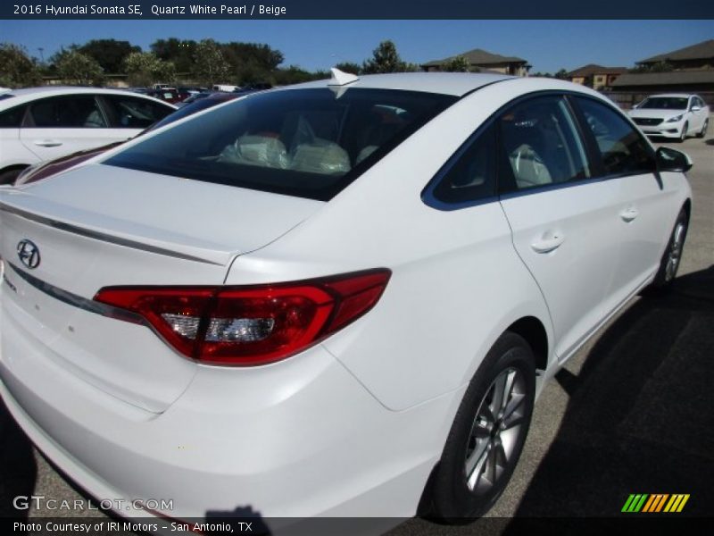 Quartz White Pearl / Beige 2016 Hyundai Sonata SE