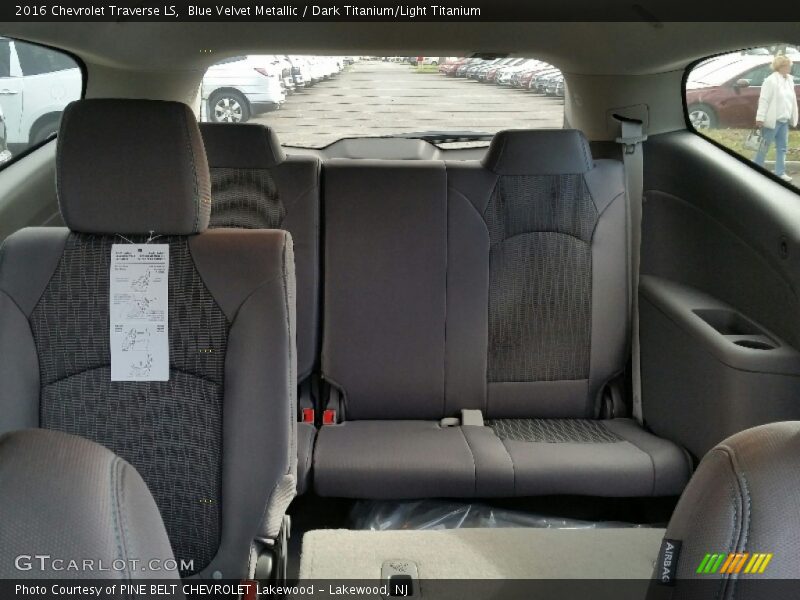 2016 Traverse LS Dark Titanium/Light Titanium Interior