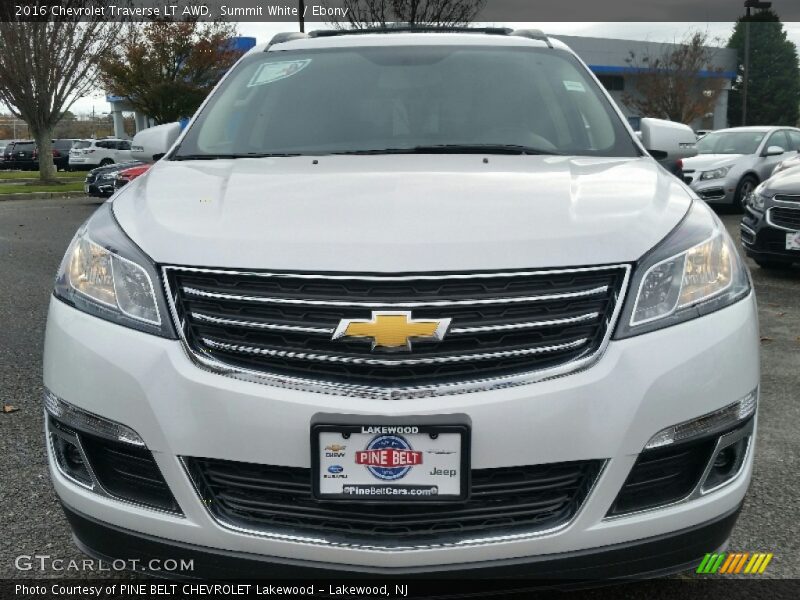 Summit White / Ebony 2016 Chevrolet Traverse LT AWD