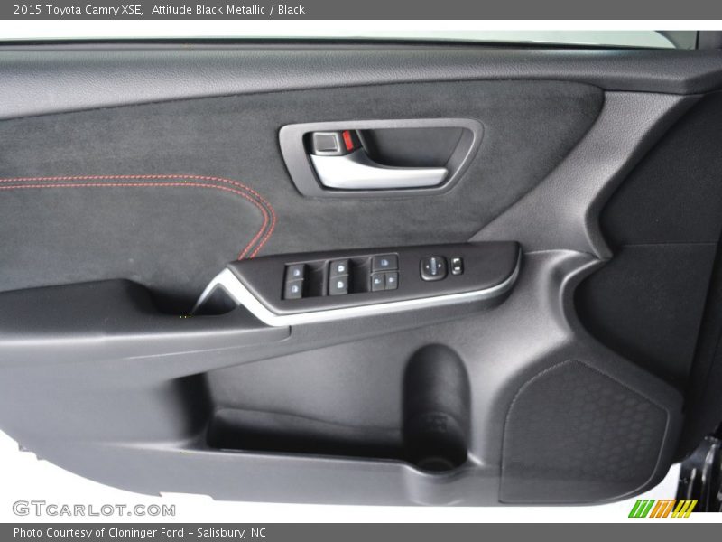 Attitude Black Metallic / Black 2015 Toyota Camry XSE