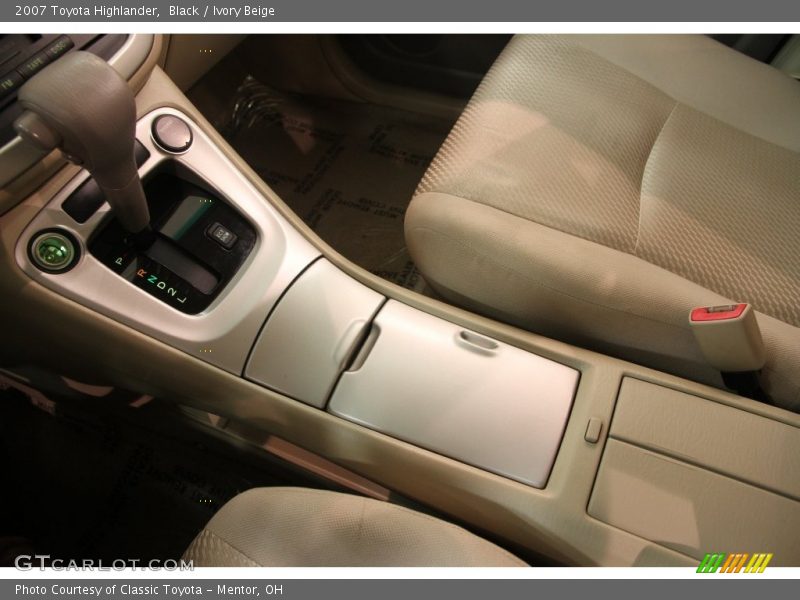 Black / Ivory Beige 2007 Toyota Highlander