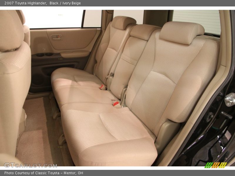 Black / Ivory Beige 2007 Toyota Highlander