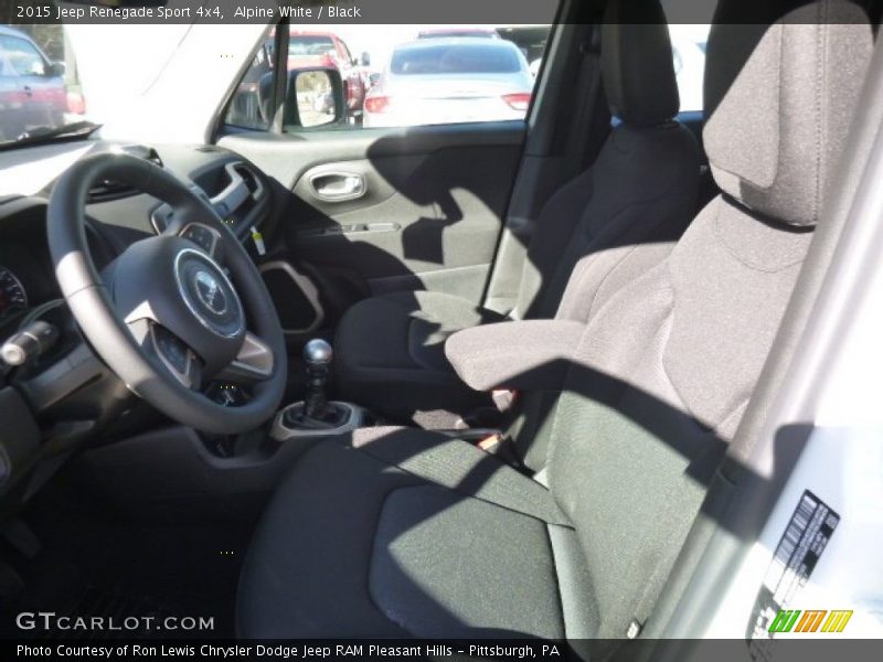 Alpine White / Black 2015 Jeep Renegade Sport 4x4