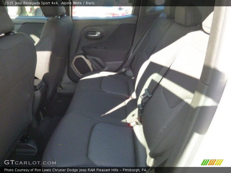 Alpine White / Black 2015 Jeep Renegade Sport 4x4