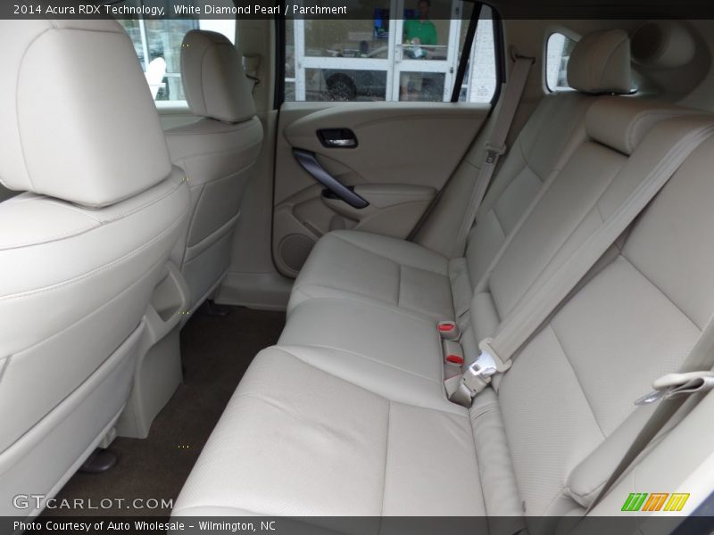 White Diamond Pearl / Parchment 2014 Acura RDX Technology