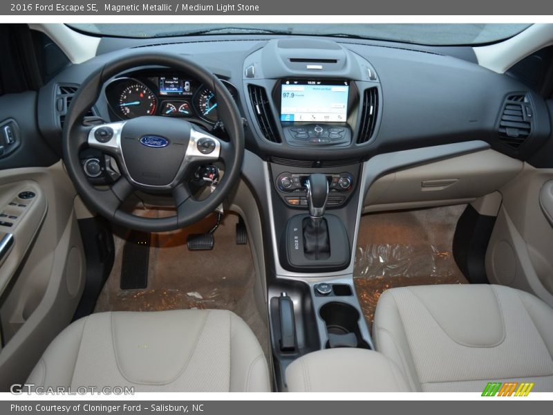 Magnetic Metallic / Medium Light Stone 2016 Ford Escape SE