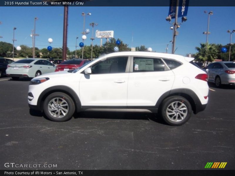 Winter White / Gray 2016 Hyundai Tucson SE
