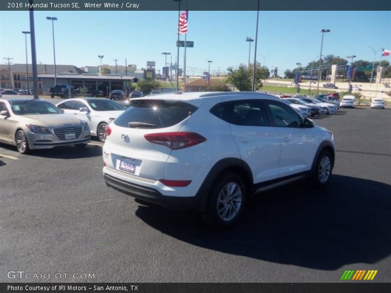 Winter White / Gray 2016 Hyundai Tucson SE