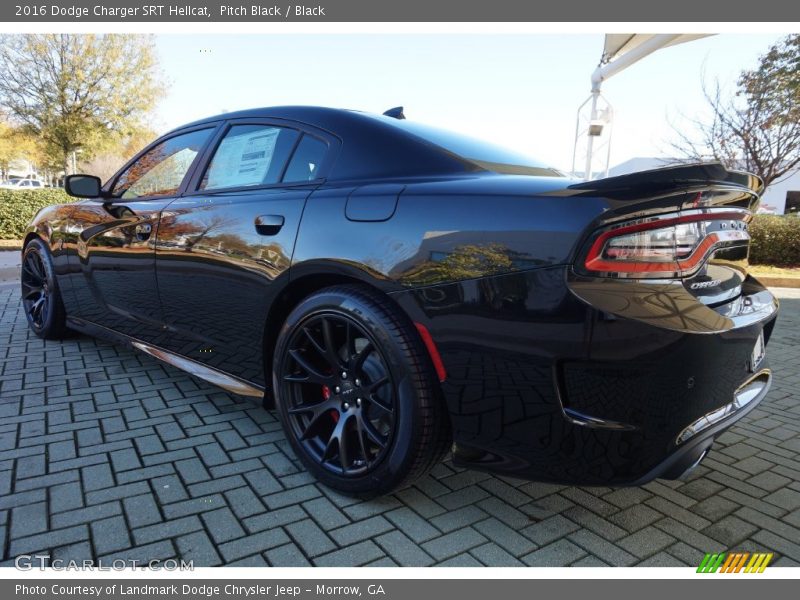 Pitch Black / Black 2016 Dodge Charger SRT Hellcat