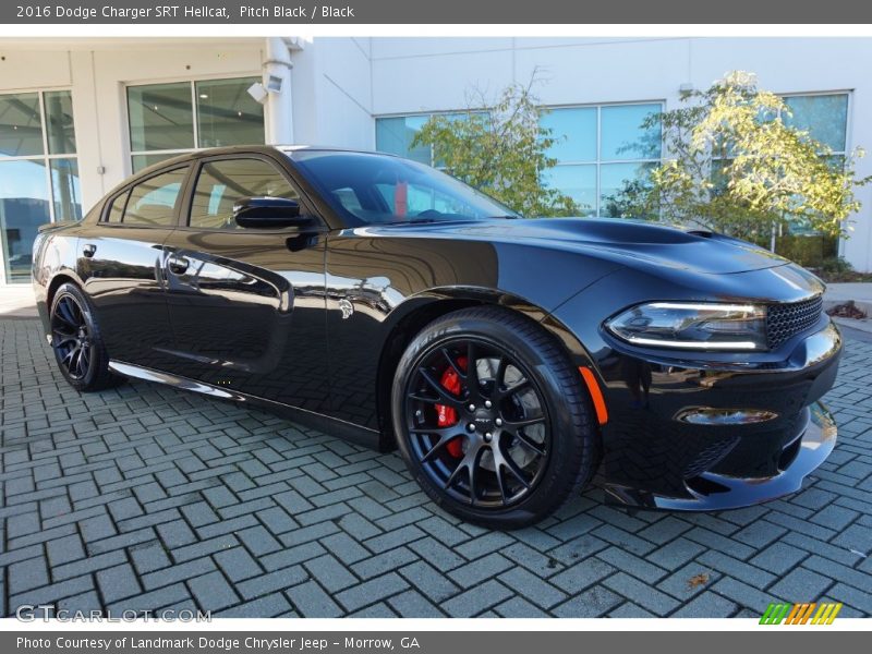Front 3/4 View of 2016 Charger SRT Hellcat