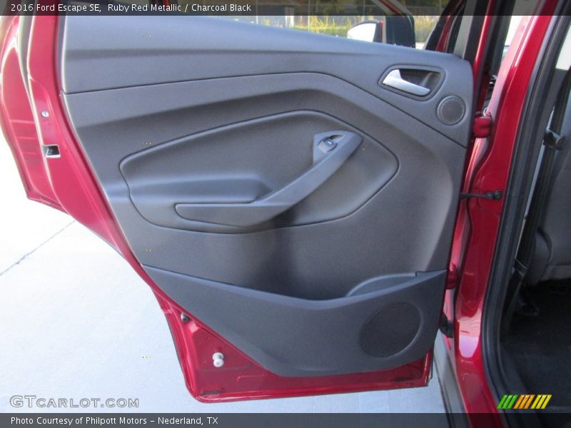 Ruby Red Metallic / Charcoal Black 2016 Ford Escape SE