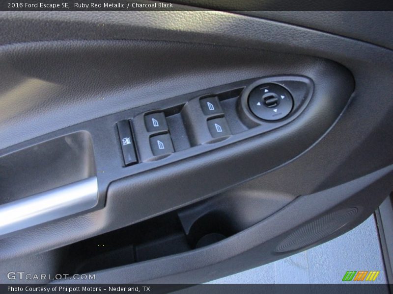 Ruby Red Metallic / Charcoal Black 2016 Ford Escape SE