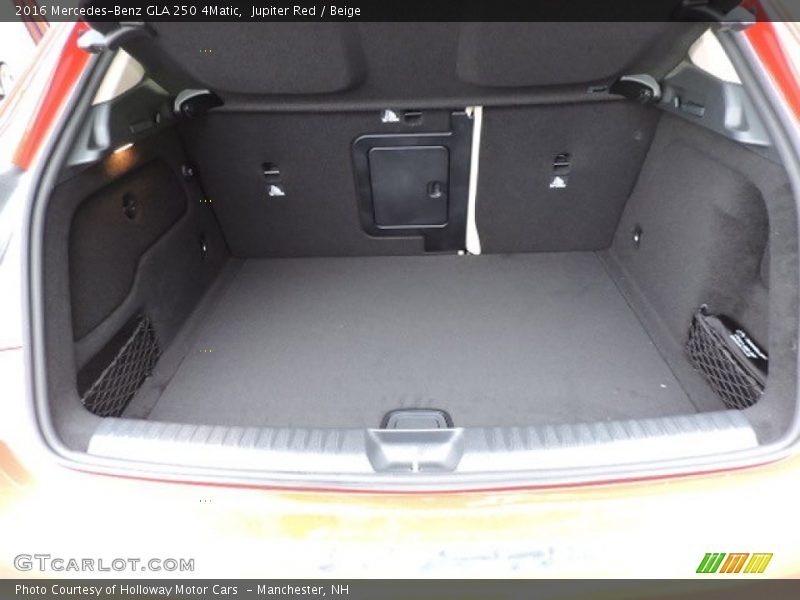  2016 GLA 250 4Matic Trunk