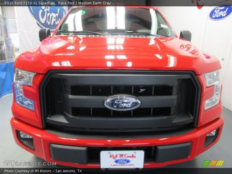 Race Red / Medium Earth Gray 2016 Ford F150 XL SuperCab