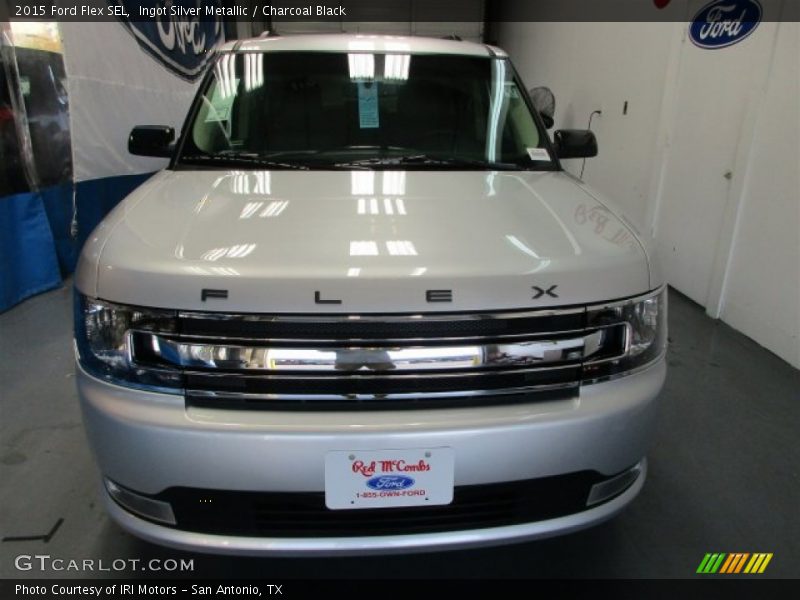 Ingot Silver Metallic / Charcoal Black 2015 Ford Flex SEL