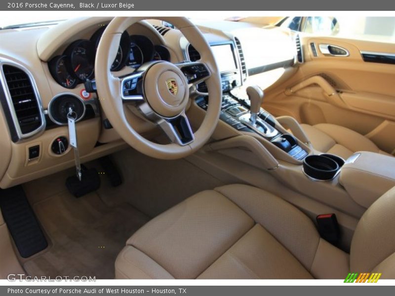 Black / Luxor Beige 2016 Porsche Cayenne