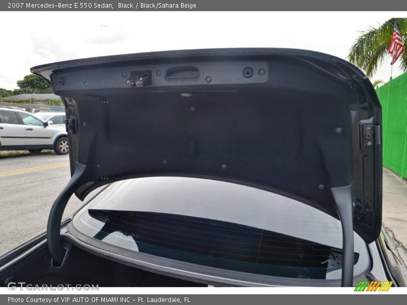 Black / Black/Sahara Beige 2007 Mercedes-Benz E 550 Sedan