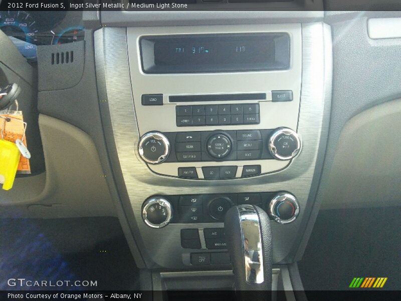 Ingot Silver Metallic / Medium Light Stone 2012 Ford Fusion S