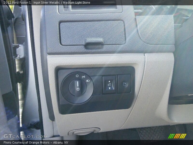Ingot Silver Metallic / Medium Light Stone 2012 Ford Fusion S