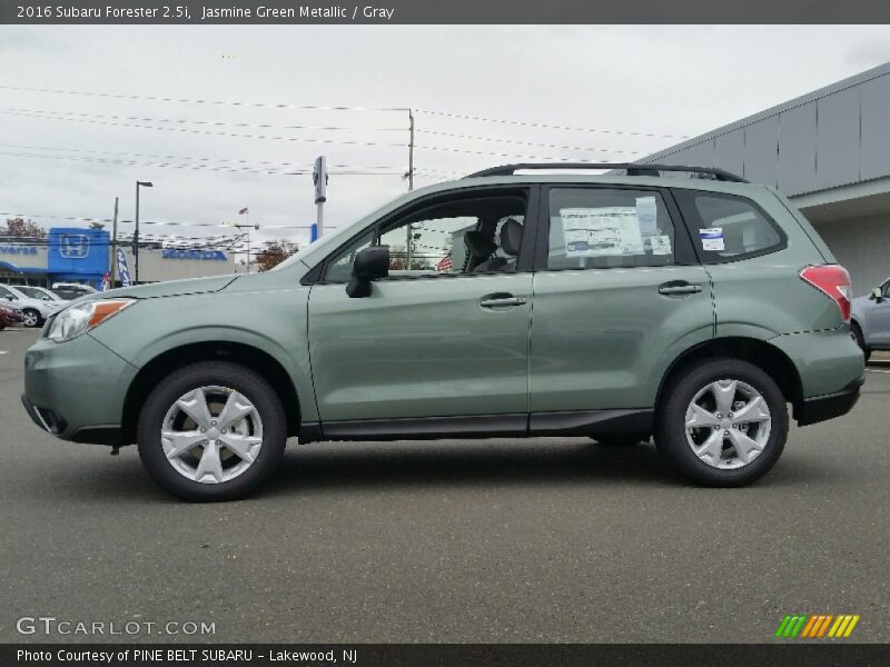 Jasmine Green Metallic / Gray 2016 Subaru Forester 2.5i