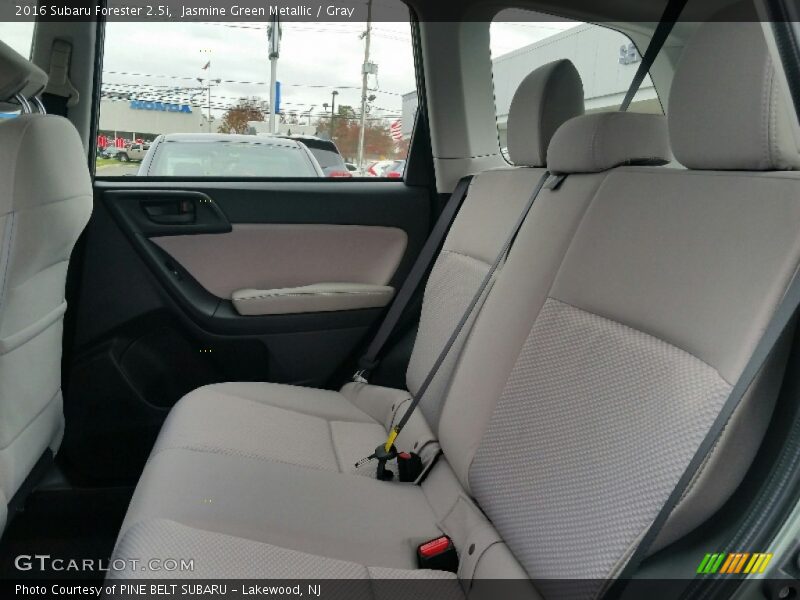 Jasmine Green Metallic / Gray 2016 Subaru Forester 2.5i