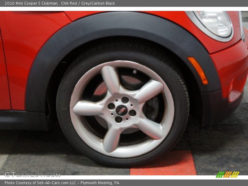 Chili Red / Grey/Carbon Black 2010 Mini Cooper S Clubman