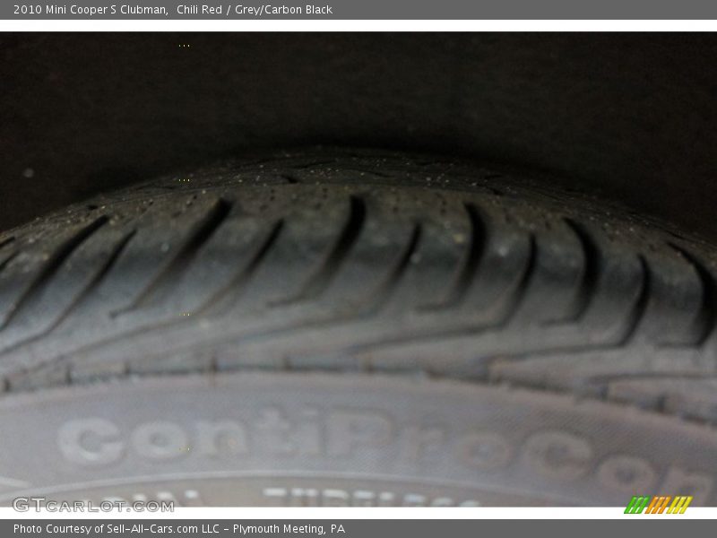 Chili Red / Grey/Carbon Black 2010 Mini Cooper S Clubman