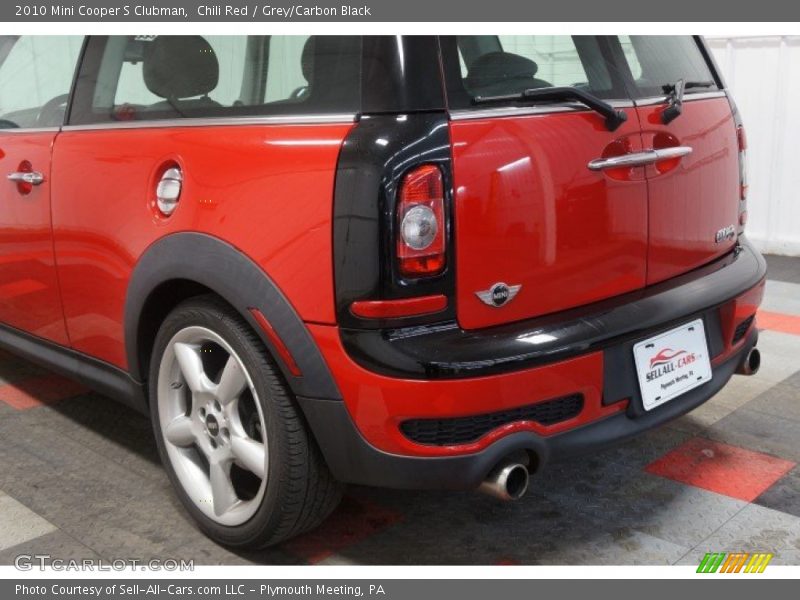 Chili Red / Grey/Carbon Black 2010 Mini Cooper S Clubman